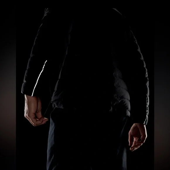 lululemon athletica Black Puffer Jacket NWT - Picture 6 of 10